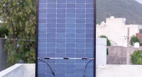 Panneaux solaires noirs pour chauffage piscine