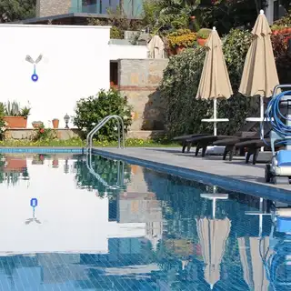 Robot nettoyeur de piscine automatique